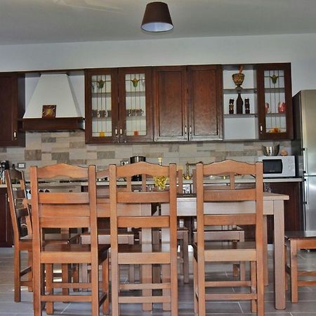 Heaven Guesthouse Corbeni Ngoại thất bức ảnh