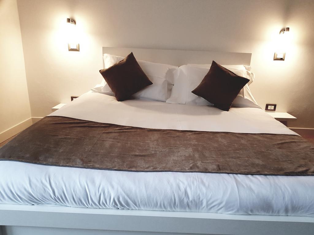 Heaven Guesthouse Corbeni Ngoại thất bức ảnh