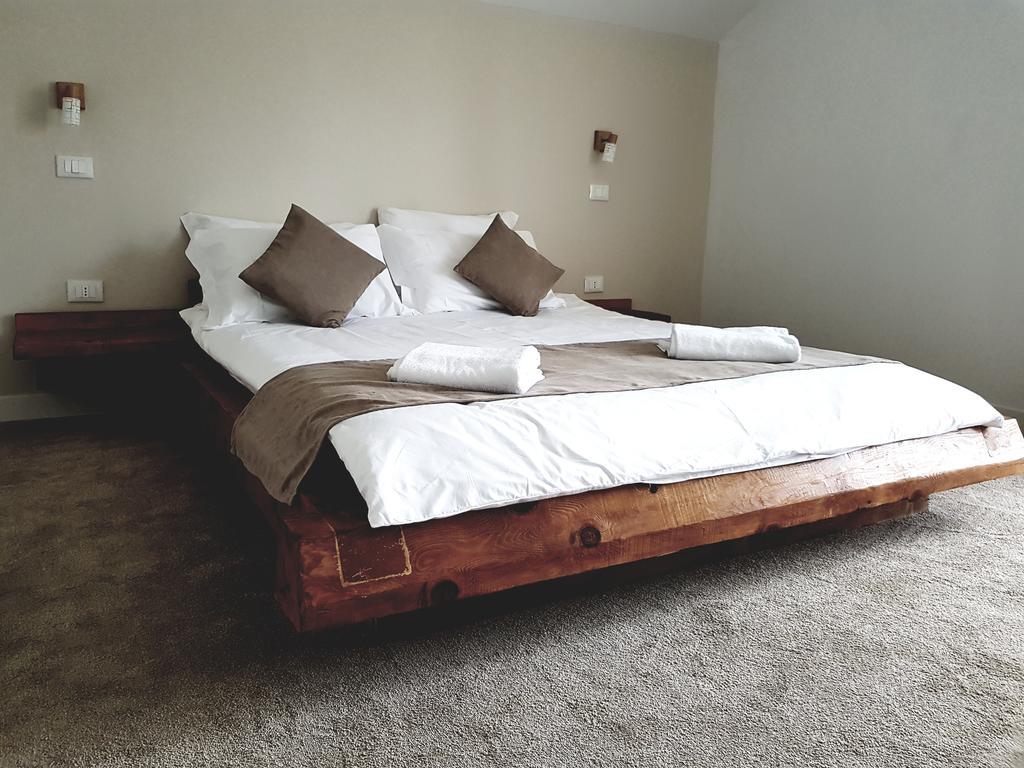 Heaven Guesthouse Corbeni Ngoại thất bức ảnh
