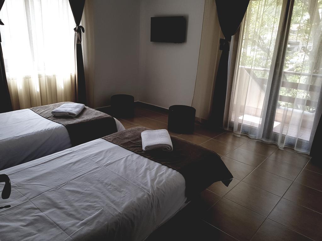 Heaven Guesthouse Corbeni Ngoại thất bức ảnh