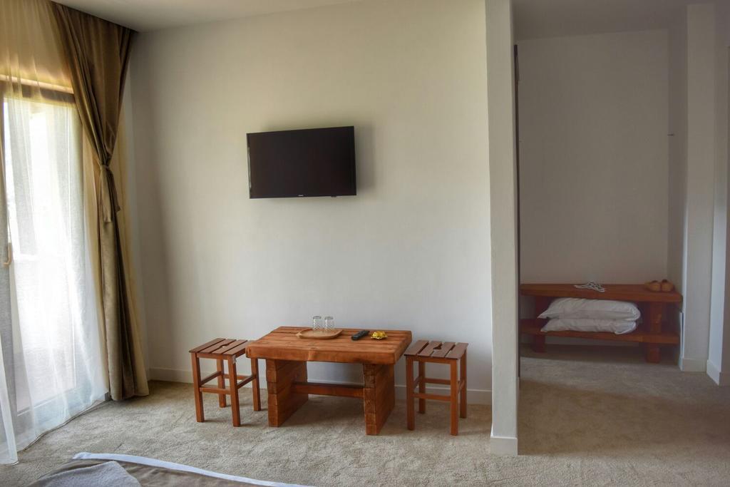 Heaven Guesthouse Corbeni Ngoại thất bức ảnh