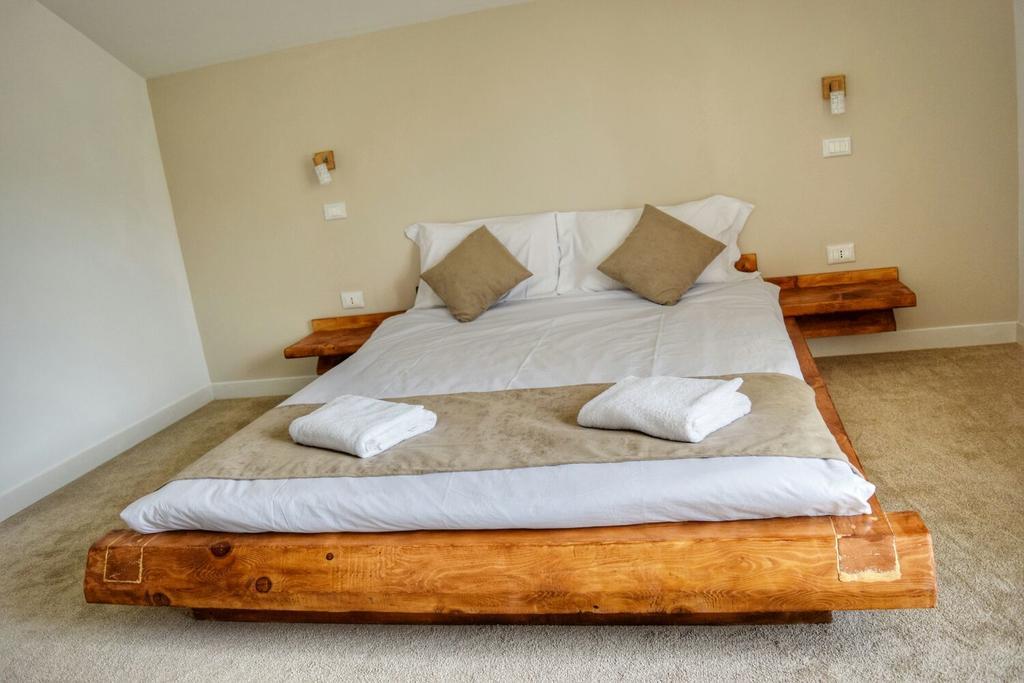 Heaven Guesthouse Corbeni Ngoại thất bức ảnh