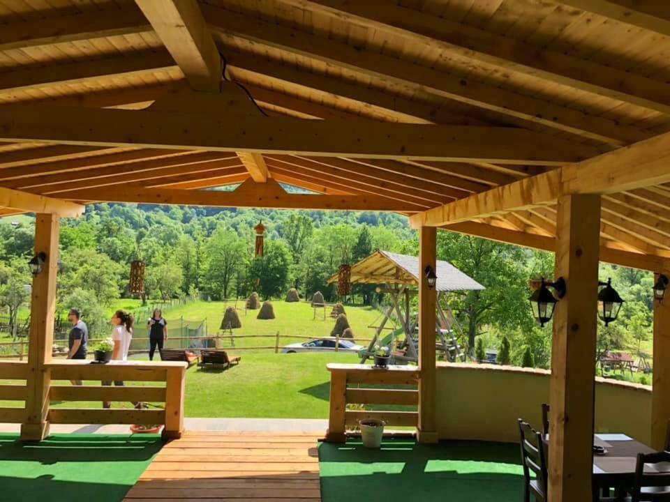 Heaven Guesthouse Corbeni Ngoại thất bức ảnh