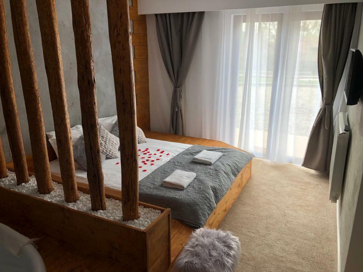 Heaven Guesthouse Corbeni Ngoại thất bức ảnh