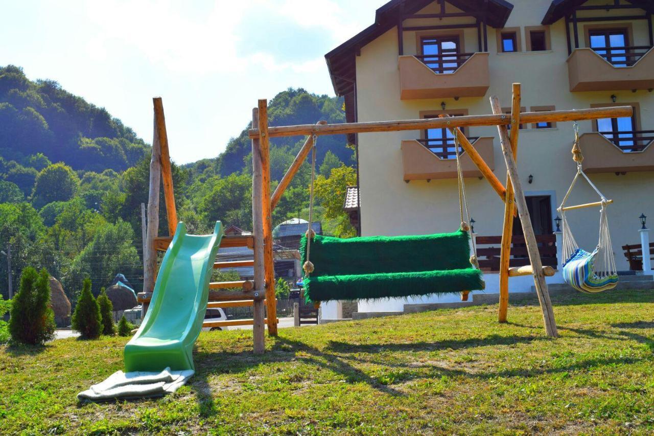 Heaven Guesthouse Corbeni Ngoại thất bức ảnh