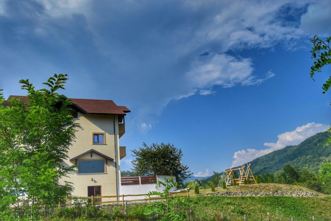 Heaven Guesthouse Corbeni Ngoại thất bức ảnh